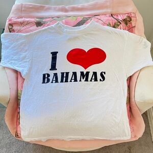 i love bahamas heart print tshirt